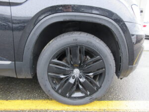 2018 Volkswagen Atlas black color shown for sale from the side